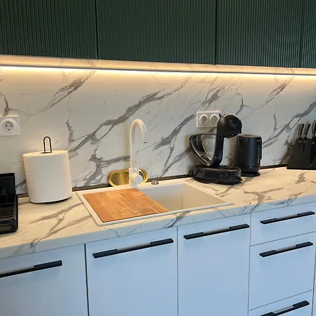 Nj Family Garden Appartement